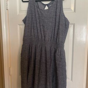 Duluth Trading Co Heathered Gray Active Dress